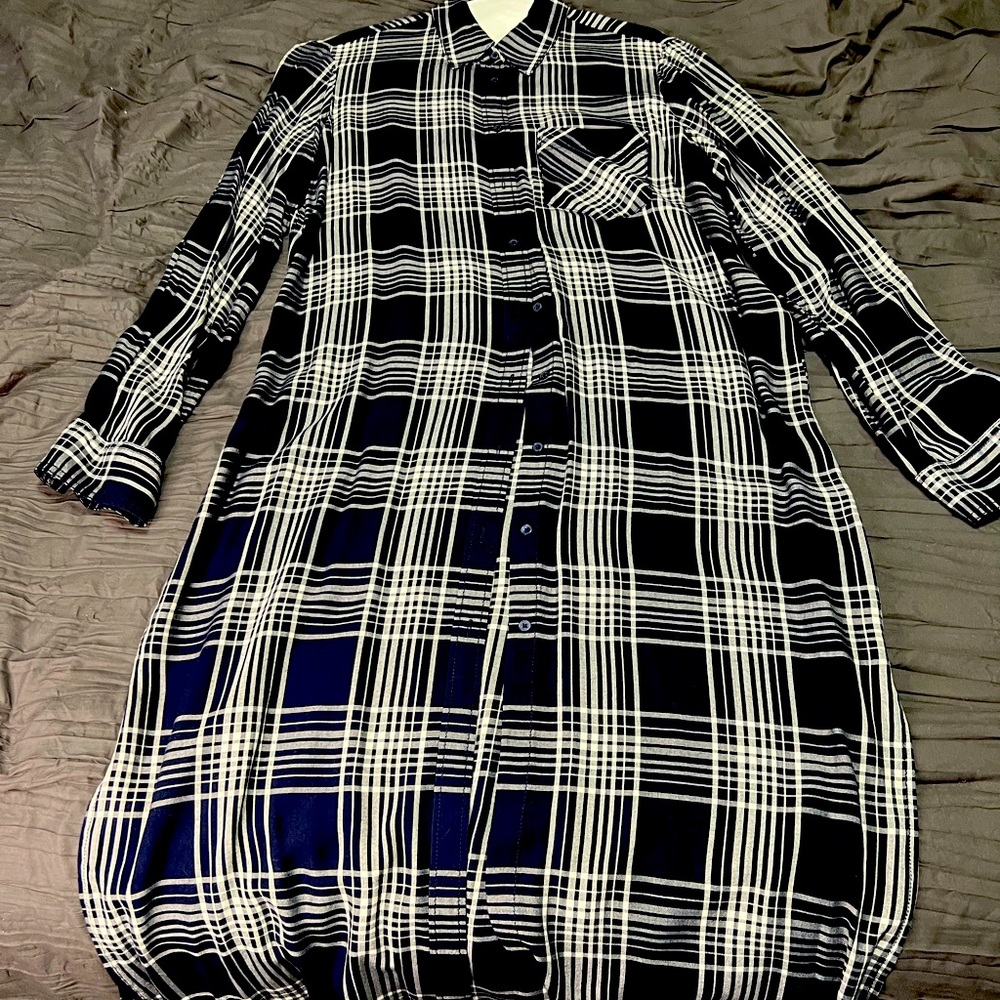 Free people xs long button down.  Great with leggings